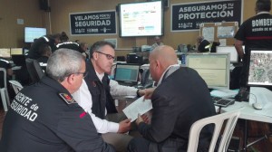 El Director General Adjunto de Grupo Sureste, Ivet Ramón Muñoz, en el transcurso del operativo del simulacro de emergencias.