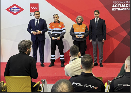 Dos trabajadores de Grupo Sureste reciben el homenaje de Metro de Madrid por la profesionalidad demostrada durante 2024